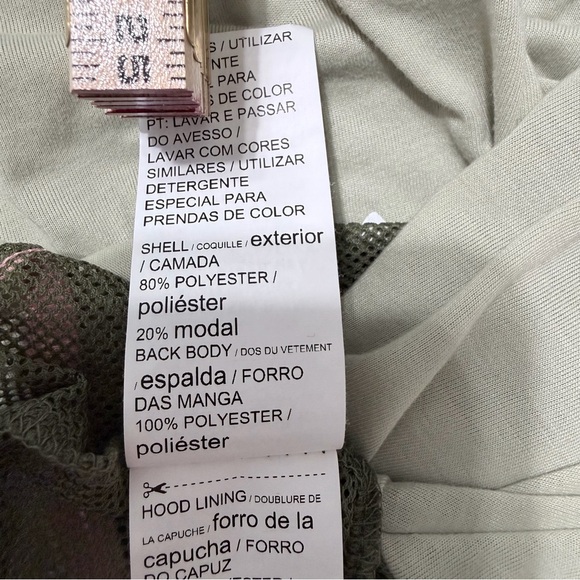 Puma Women's Green Hoodie Sweater - Picture 11 of 11